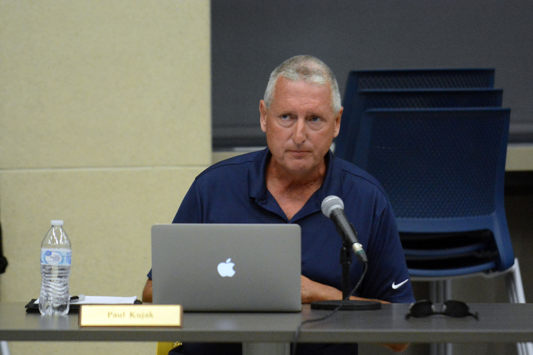 Baraboo schools mask debate